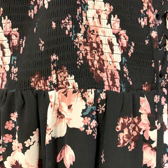 Torrid Black Floral Print Chiffon Smock - Picture 3 of 5